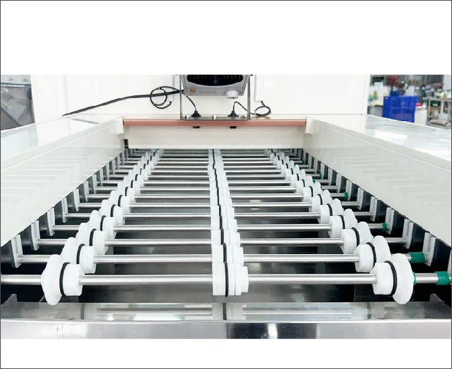 Contact-free three-point transmission system